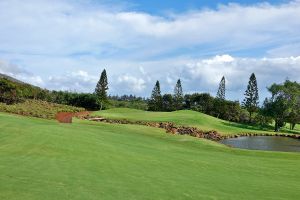 King Kamehameha 14th Approach